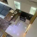 La Desirade 아파트