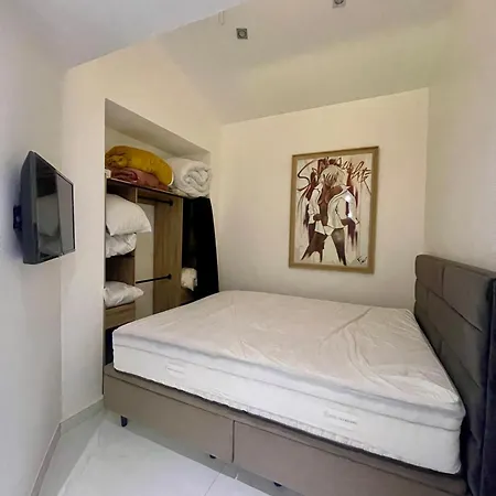 La Desirade アグド