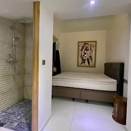 La Desirade アグド